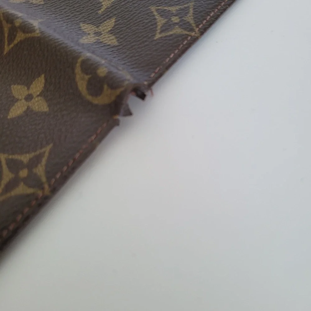 Louis Vuitton Vintage Monogram Bifold Wallet Brown Canvas Made in France 841